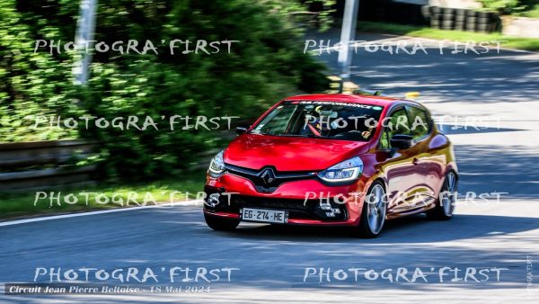 Renault Clio 4 RS Rouge Jantes Grises 274