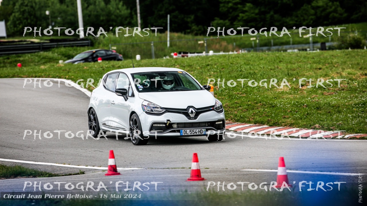 Renault Clio 4 RS Blanche 554