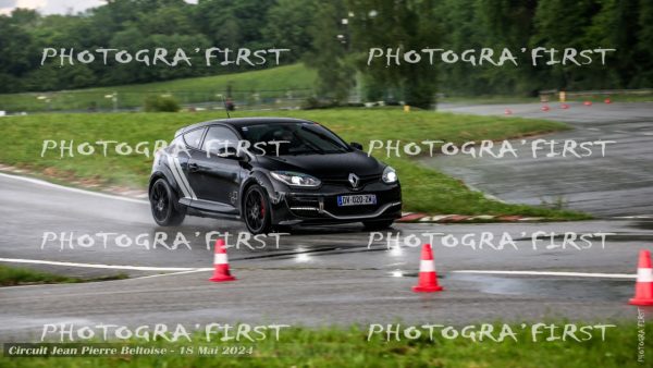 Renault Megane 3 RS Noire Bandes Grises 020