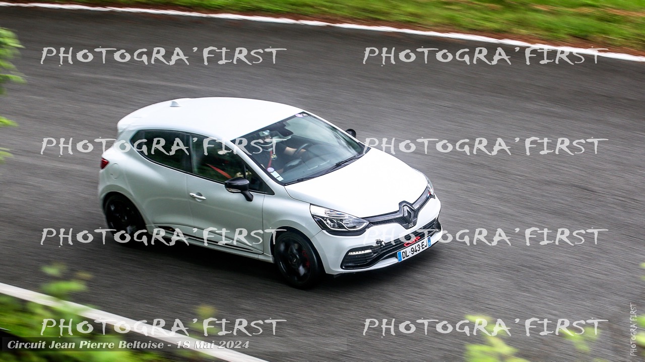 Renault Clio 4 RS Blanche 943